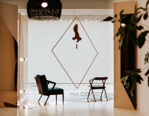 FOUNDiiD Window Display Hemonides Collaboration Interior 2