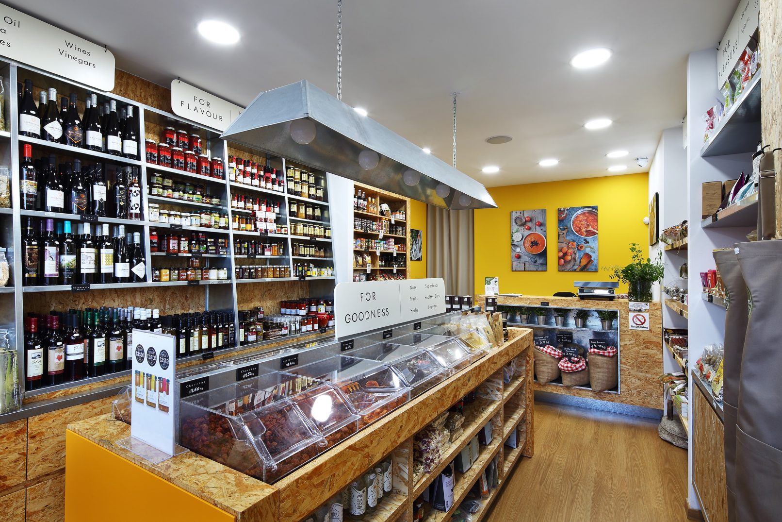 Karpos Food Drink Shop Retail Design Visual Merchandising 1 FOUNDiiD