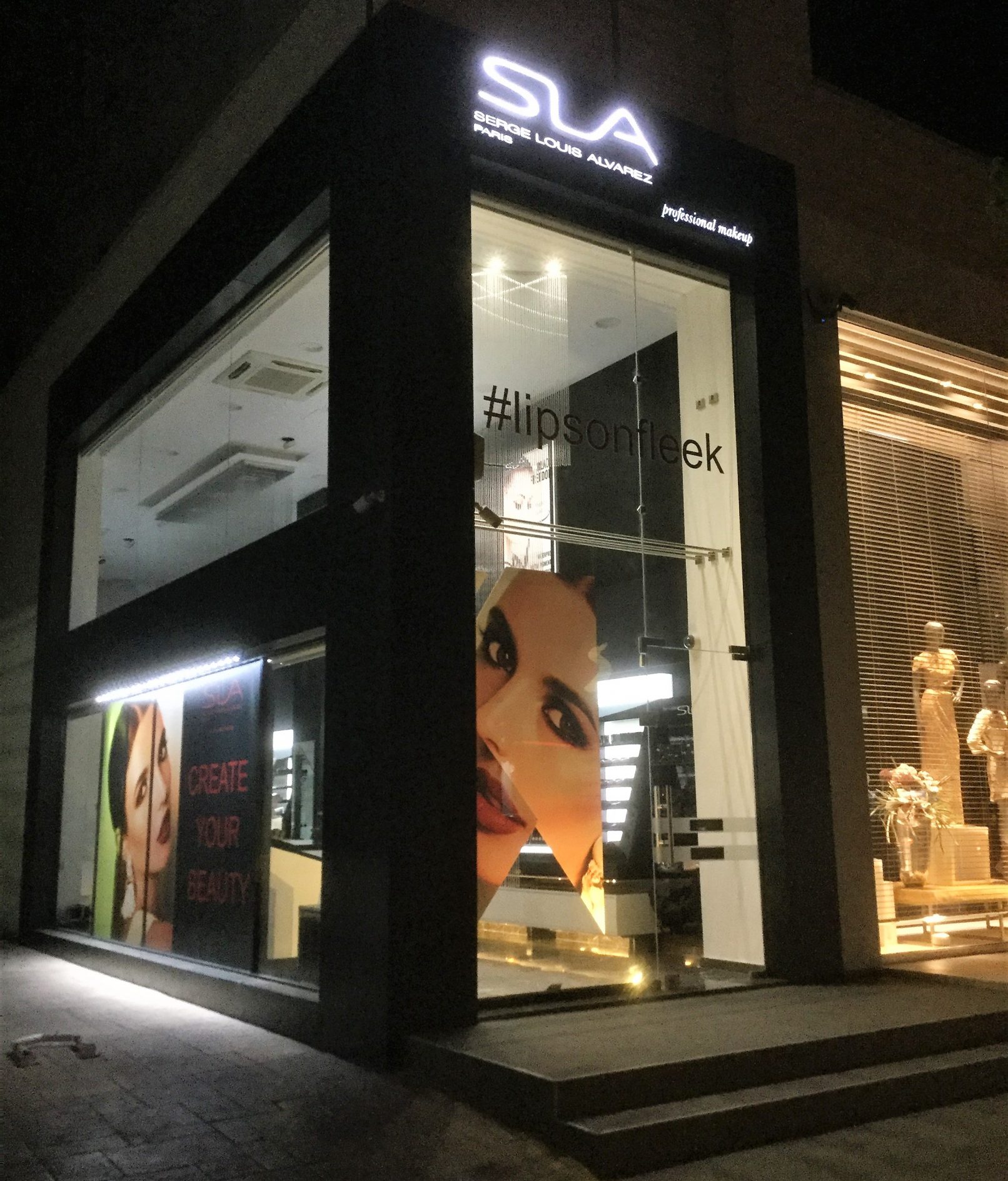 FOUNDiiD Window Design Retail Design SLA Cosmetics Geometrics 2