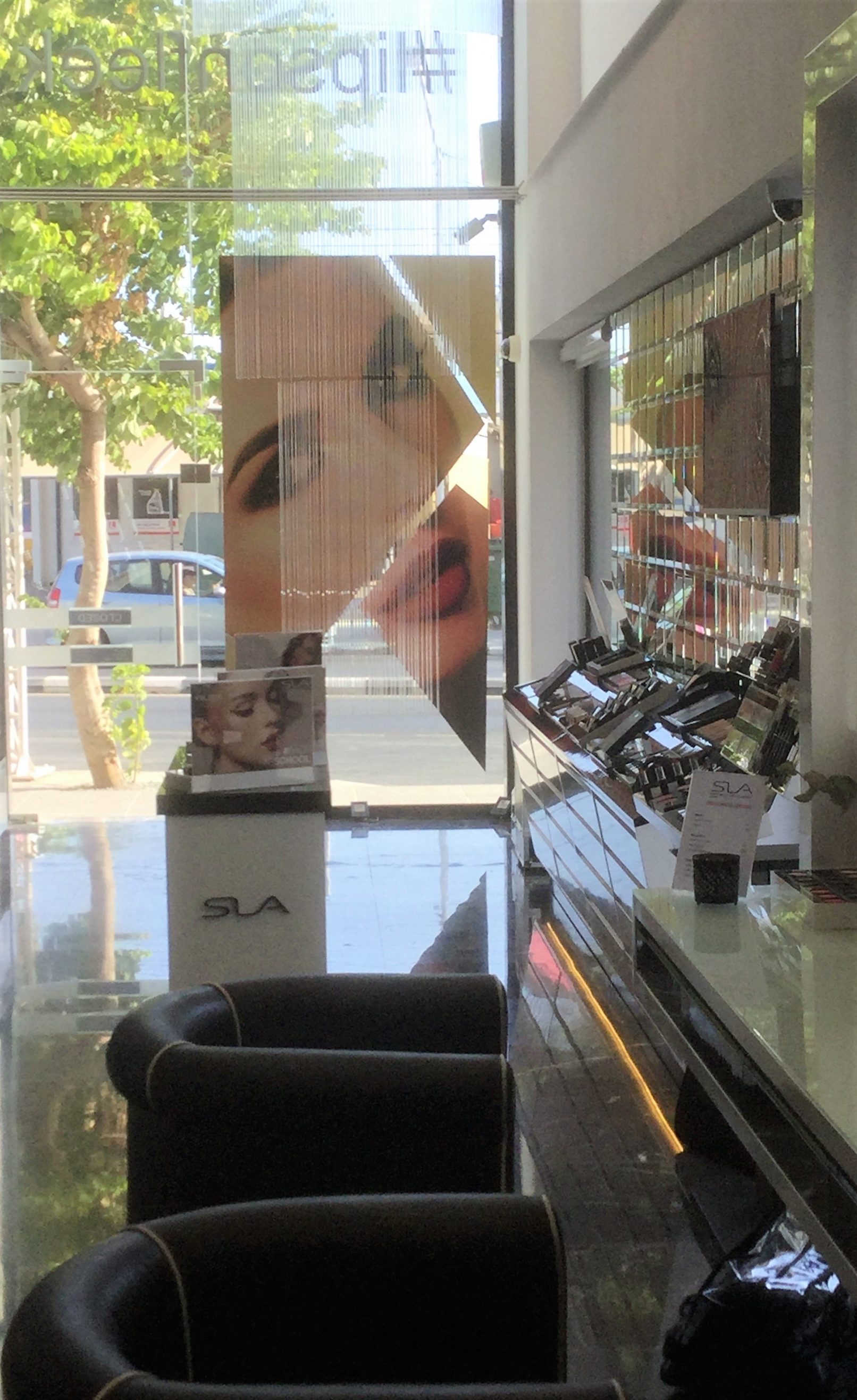 FOUNDiiD Window Design Retail SLA Cosmetics 1